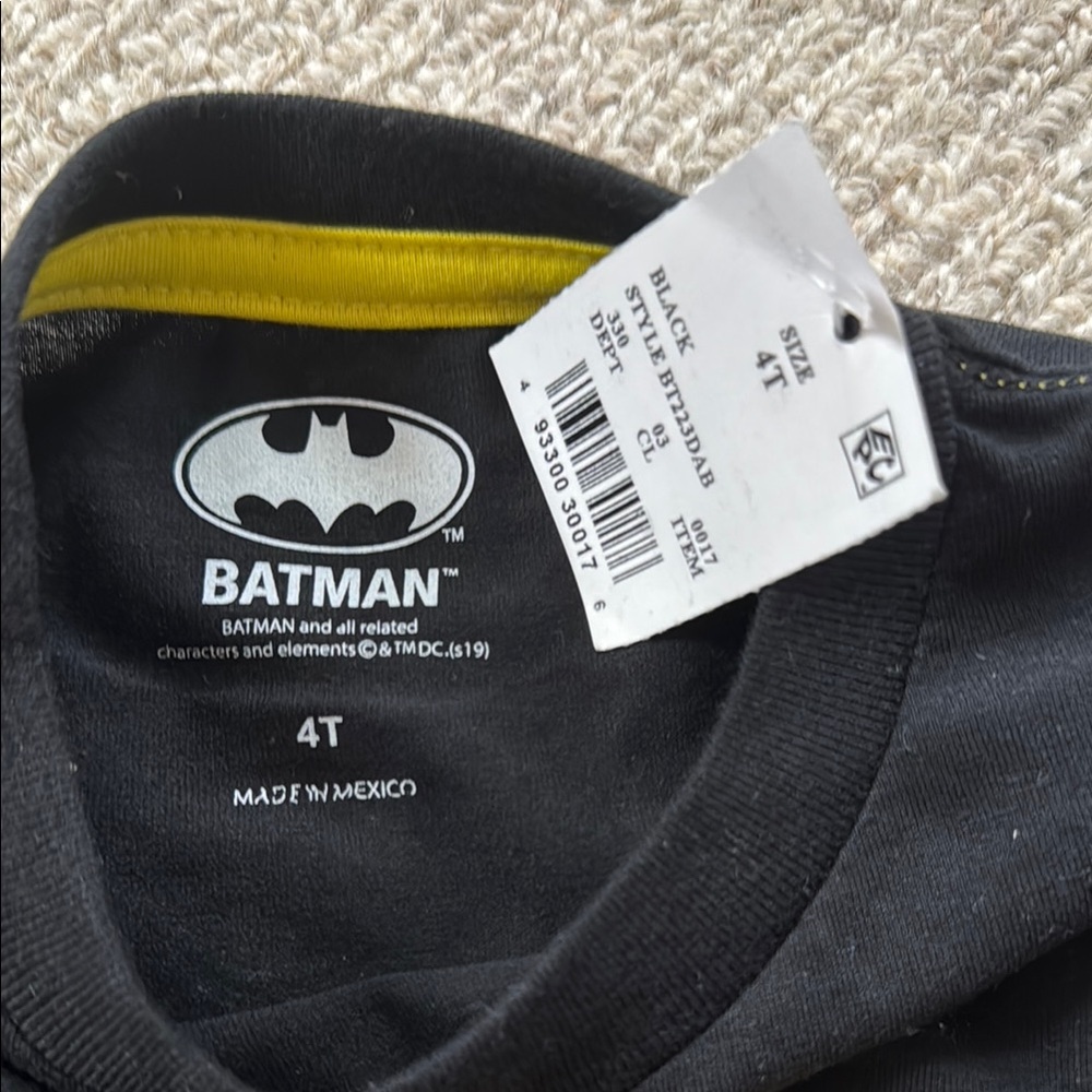 Batman Black and Yellow Kids T-Shirt - Picture 2 of 2